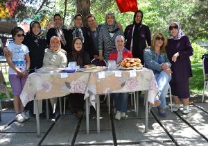 Yoksullar için kermes açtılar